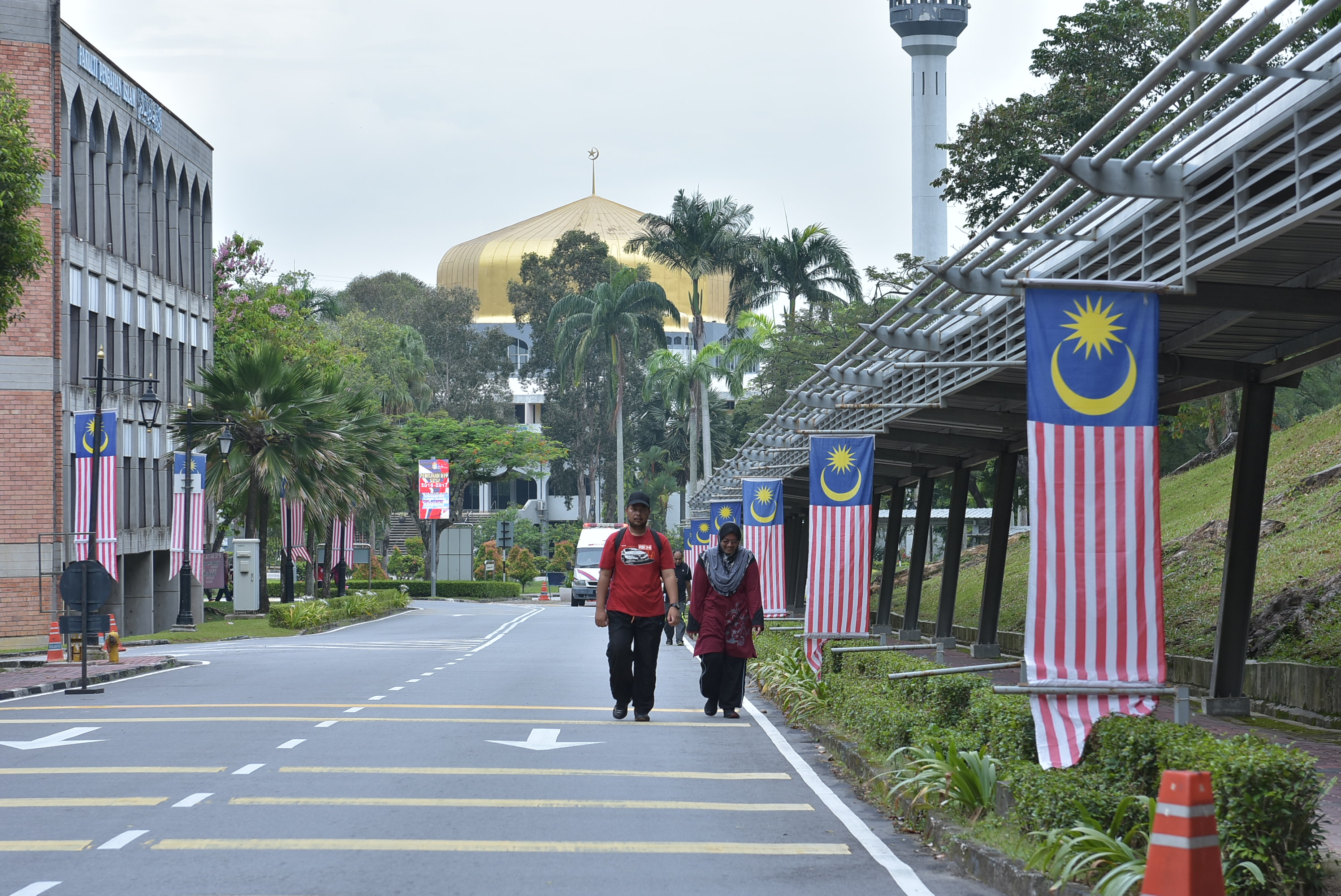 UKM 9477